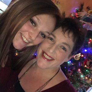 Meet your Posher, Eve